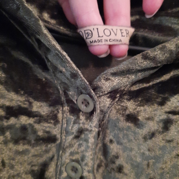 Green velvet oversized button top - Picture 3 of 4